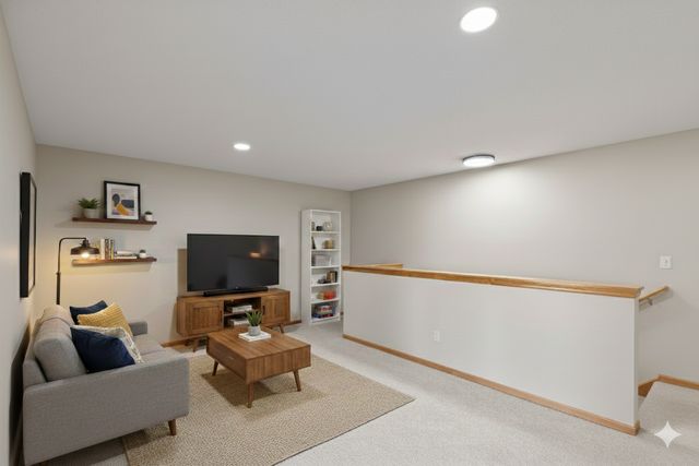 879 Braunworth Court, Chaska, MN 55318