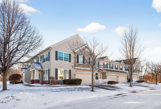 879 Braunworth Court, Chaska, MN 55318