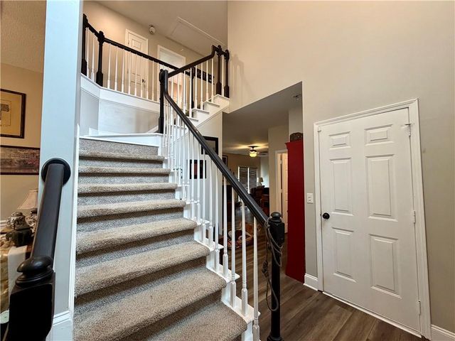 63 Centerport Drive, White, GA 30184