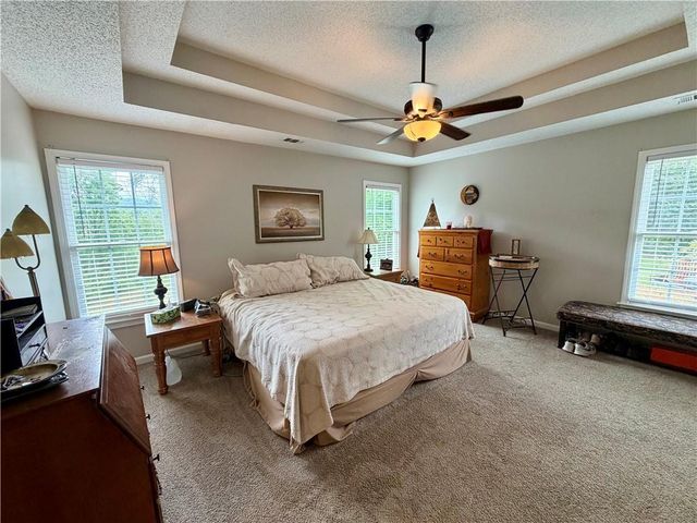 63 Centerport Drive, White, GA 30184