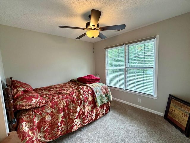 63 Centerport Drive, White, GA 30184