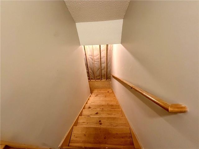 63 Centerport Drive, White, GA 30184