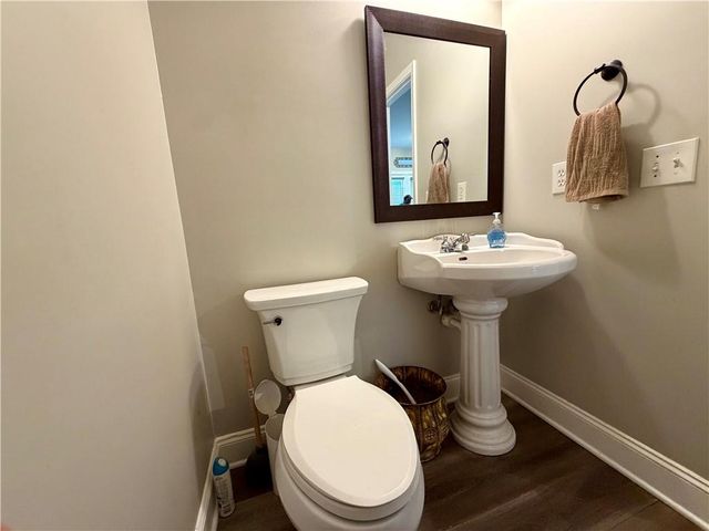 63 Centerport Drive, White, GA 30184