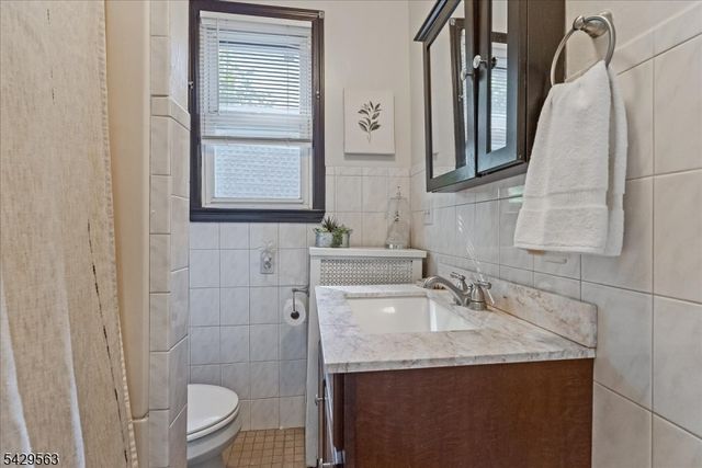 58 Maolis Ave, Bloomfield Twp., NJ 07003