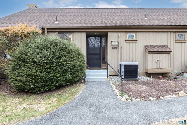 79 Heritage Village A, Southbury, CT 06488