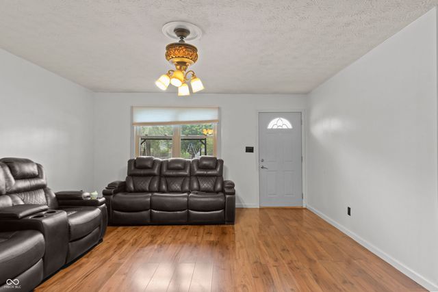 7417 Snowflake Drive, Indianapolis, IN 46227