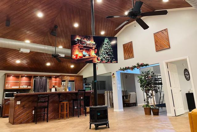 2302 Ave Avenue N, Dickinson, TX 77539