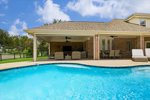 20803 Winston Lake Drive, Richmond, TX 77406