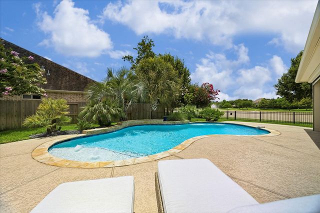 20803 Winston Lake Drive, Richmond, TX 77406
