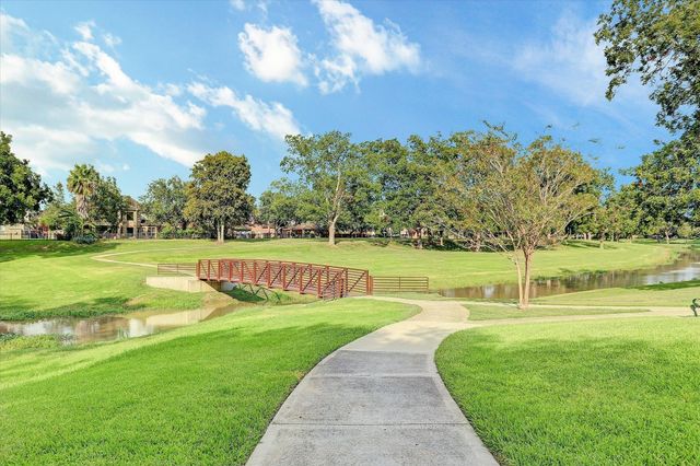 20803 Winston Lake Drive, Richmond, TX 77406