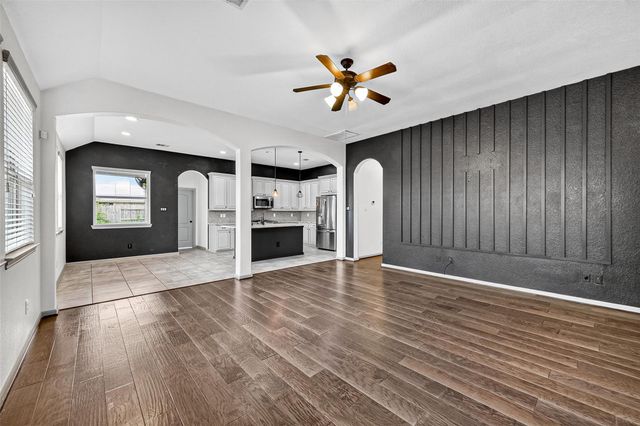19230 S Cottonwood Green Lane, Cypress, TX 77433