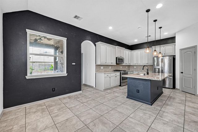 19230 S Cottonwood Green Lane, Cypress, TX 77433