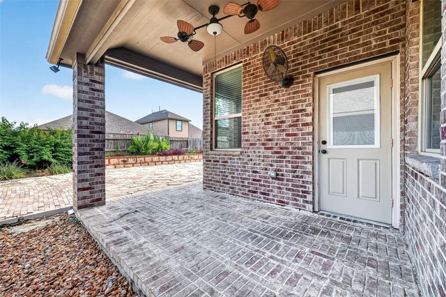 19230 S Cottonwood Green Lane, Cypress, TX 77433