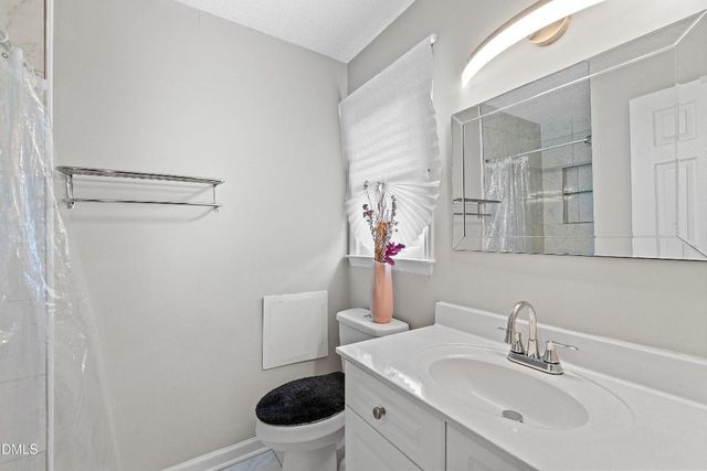 1932 Ranch Mill Circle, Raleigh, NC 27610