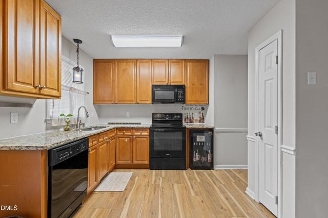 1932 Ranch Mill Circle, Raleigh, NC 27610