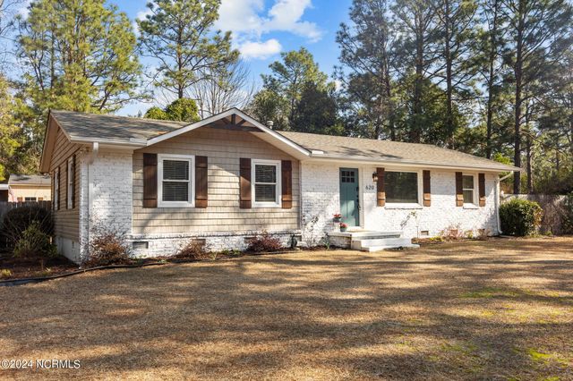 620 E New England Avenue, Pinebluff, NC 28373