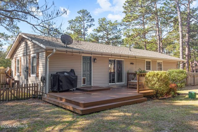 620 E New England Avenue, Pinebluff, NC 28373