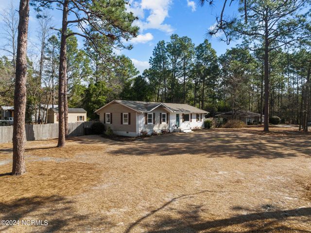 620 E New England Avenue, Pinebluff, NC 28373