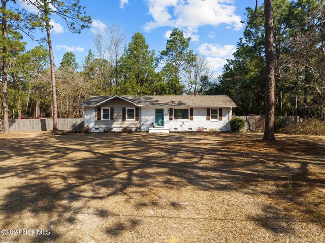620 E New England Avenue, Pinebluff, NC 28373