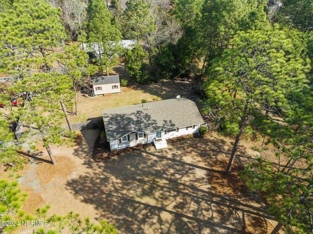 620 E New England Avenue, Pinebluff, NC 28373
