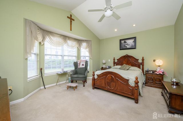 30 Wieczorkowski Avenue, Parlin, NJ 08859