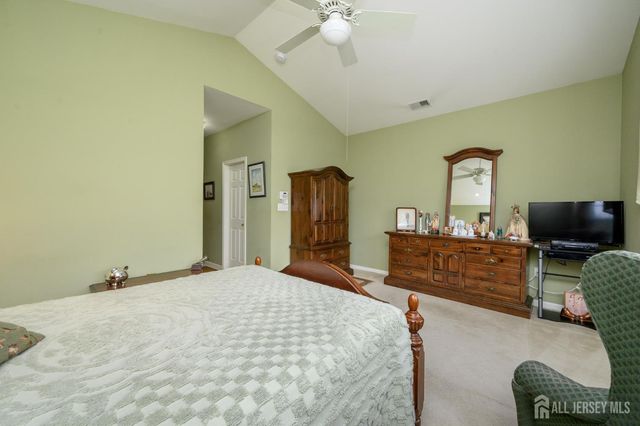 30 Wieczorkowski Avenue, Parlin, NJ 08859