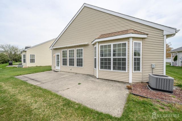 30 Wieczorkowski Avenue, Parlin, NJ 08859