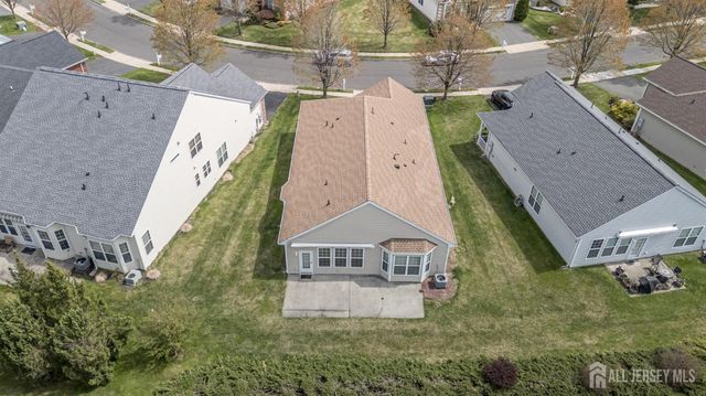 30 Wieczorkowski Avenue, Parlin, NJ 08859