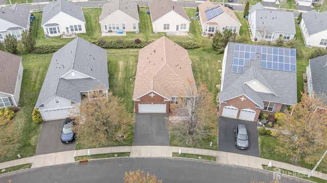 30 Wieczorkowski Avenue, Parlin, NJ 08859