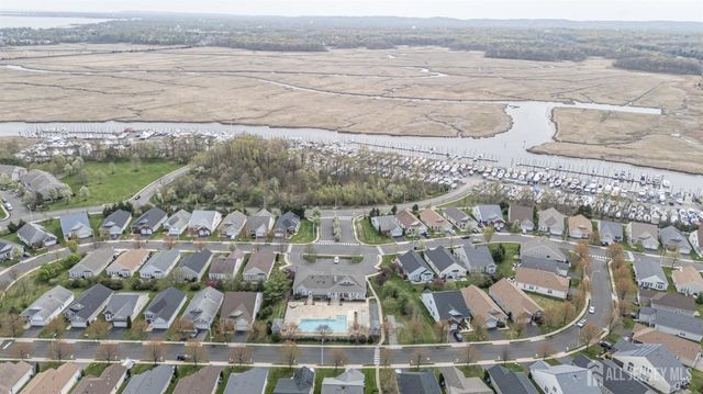 30 Wieczorkowski Avenue, Parlin, NJ 08859