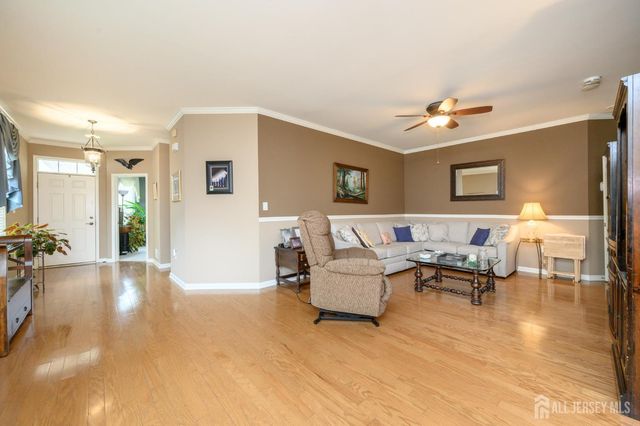 30 Wieczorkowski Avenue, Parlin, NJ 08859