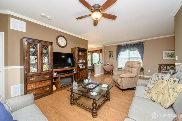 30 Wieczorkowski Avenue, Parlin, NJ 08859