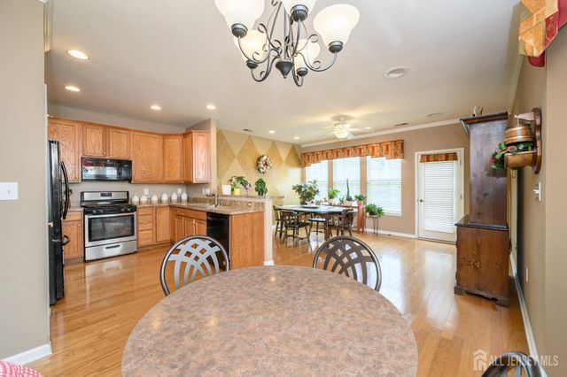 30 Wieczorkowski Avenue, Parlin, NJ 08859