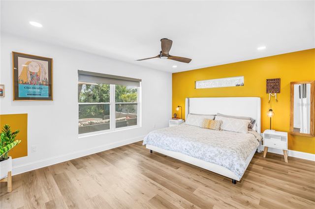 263 42ND AVENUE NE, St Petersburg, FL 33703