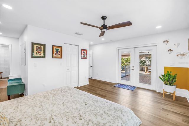 263 42ND AVENUE NE, St Petersburg, FL 33703
