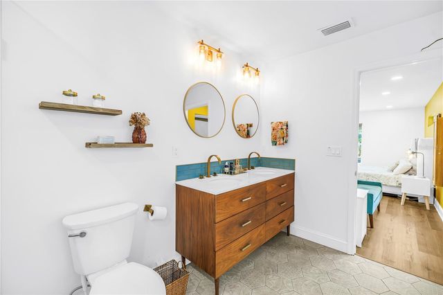 263 42ND AVENUE NE, St Petersburg, FL 33703