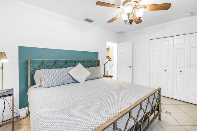 263 42ND AVENUE NE, St Petersburg, FL 33703
