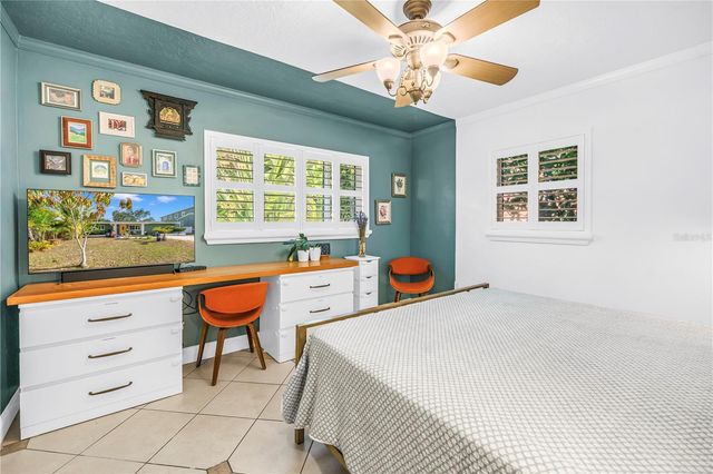 263 42ND AVENUE NE, St Petersburg, FL 33703