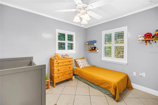 263 42ND AVENUE NE, St Petersburg, FL 33703