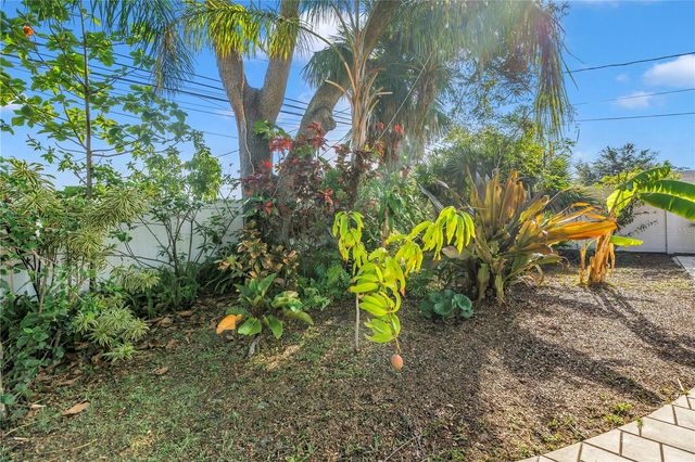 263 42ND AVENUE NE, St Petersburg, FL 33703