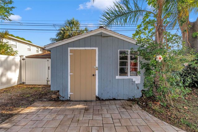 263 42ND AVENUE NE, St Petersburg, FL 33703