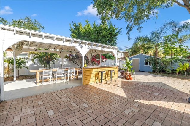 263 42ND AVENUE NE, St Petersburg, FL 33703