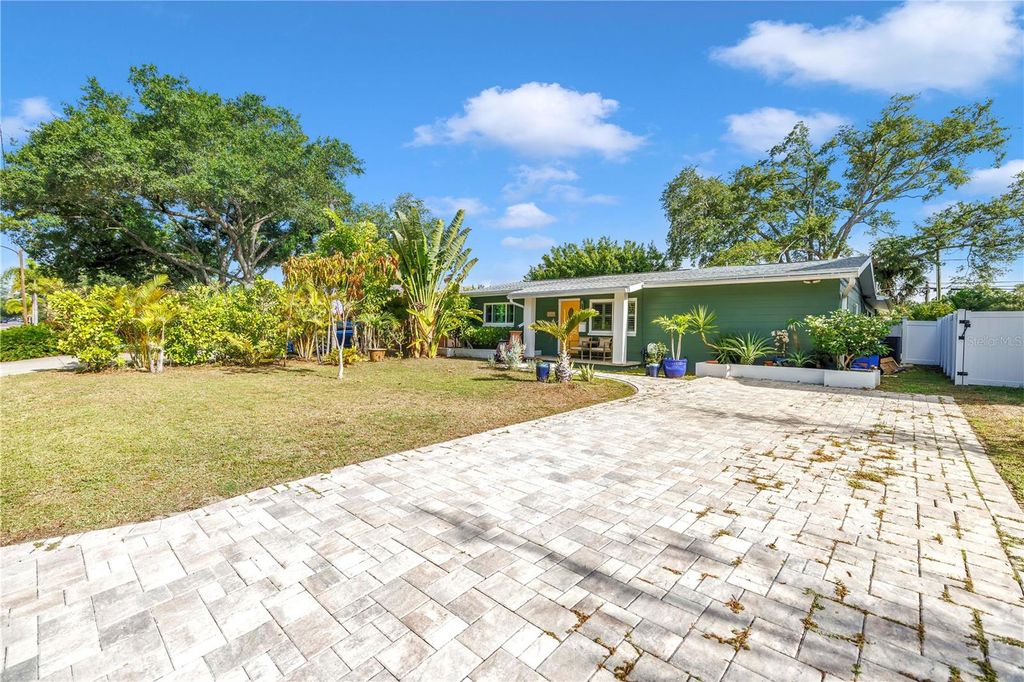 263 42ND AVENUE NE, St Petersburg, FL 33703