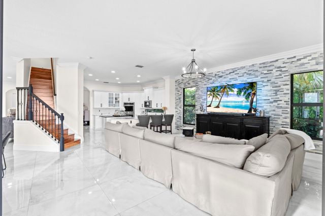 647 Edgebrook Lane, Royal Palm Beach, FL 33411