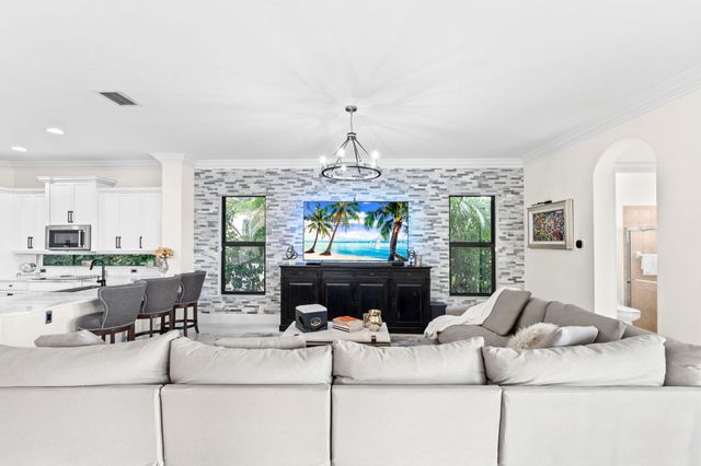 647 Edgebrook Lane, Royal Palm Beach, FL 33411