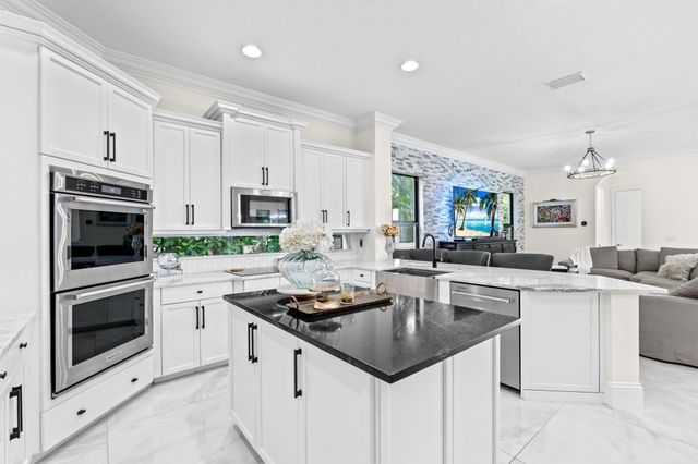 647 Edgebrook Lane, Royal Palm Beach, FL 33411