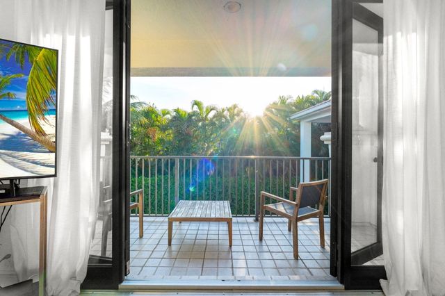 647 Edgebrook Lane, Royal Palm Beach, FL 33411