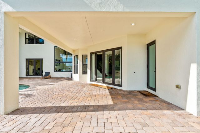 647 Edgebrook Lane, Royal Palm Beach, FL 33411