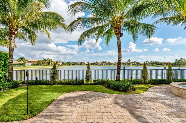 647 Edgebrook Lane, Royal Palm Beach, FL 33411