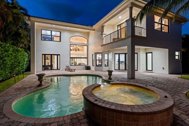 647 Edgebrook Lane, Royal Palm Beach, FL 33411